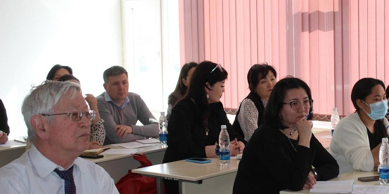 С 11 по 12 марта в стенах Университета Адам проходит семинар «Развитие исследовательского потенциала в системе высшего образования», организованный Национальным Erasmus+ Офисом в Кыргызстане.